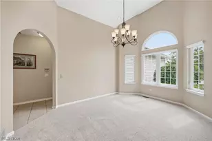 9628 Scottsdale Dr, Grandview Heights, OH 44147 - Photo 16