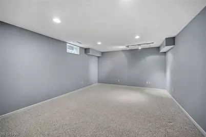 9628 Scottsdale Drive, Grandview Heights, OH 44147 - Photo 28