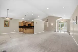 9628 Scottsdale Dr, Grandview Heights, OH 44147 - Photo 8