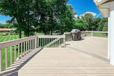 1560 Applewood Way, Uniontown, OH 44685 - Photo 30