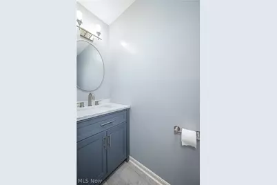 1560 Applewood Way, Uniontown, OH 44685 - Photo 16