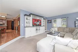 1560 Applewood Way, Uniontown, OH 44685 - Photo 12