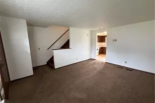 7317 Seymour St NW, Massillon, OH 44646 - Photo 4