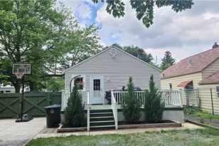 667 Essex St, Akron, OH 44306 - Photo 2