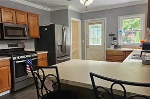 667 Essex St, Akron, OH 44306 - Photo 8