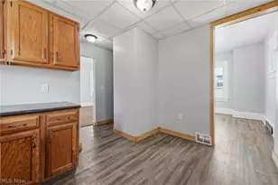 2911 Vera Pl NW, Canton, OH 44708 - Photo 8