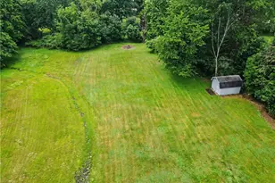 2704 Lyman Dr, New Franklin, OH 44216 - Photo 6