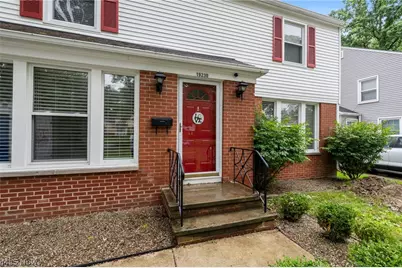 19230 Scottsdale Boulevard, Huber Heights, OH 44122 - Photo 8