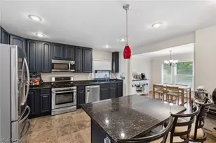 19230 Scottsdale Blvd, Huber Heights, OH 44122 - Photo 2
