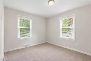 19230 Scottsdale Blvd, Huber Heights, OH 44122 - Photo 30