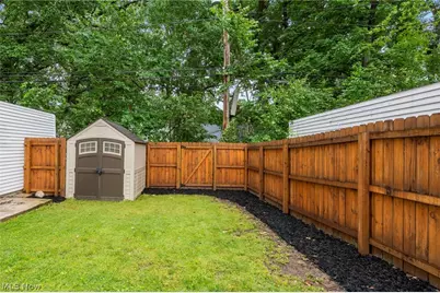 19230 Scottsdale Boulevard, Huber Heights, OH 44122 - Photo 46