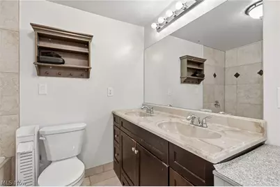19230 Scottsdale Boulevard, Huber Heights, OH 44122 - Photo 28