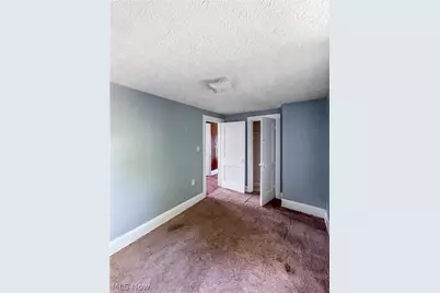 2041 13th Street SW, Akron, OH 44314 - Photo 16