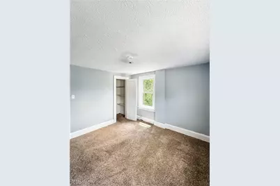 2041 13th Street SW, Akron, OH 44314 - Photo 18