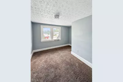 2041 13th Street SW, Akron, OH 44314 - Photo 12