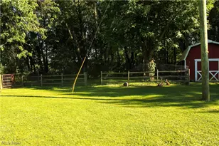 10566 Clapsaddle Ave NE, Alliance, OH 44601 - Photo 28