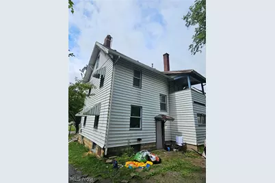 1613 Canfield Road, Youngstown, OH 44511 - Photo 4