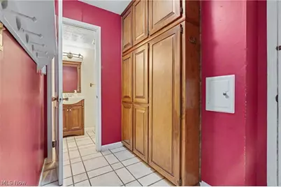 2692 Foxwood Drive, Akron, OH 44333 - Photo 18
