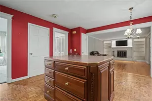 2692 Foxwood Dr, Akron, OH 44333 - Photo 8