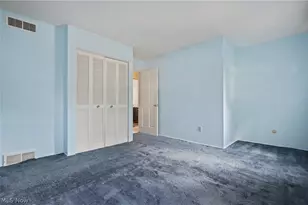 2692 Foxwood Dr, Akron, OH 44333 - Photo 30