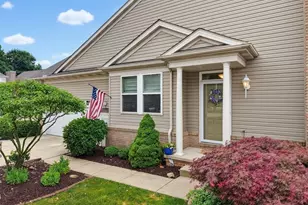 8578 Pine Creek Ln, Northfield, OH 44067 - Photo 2