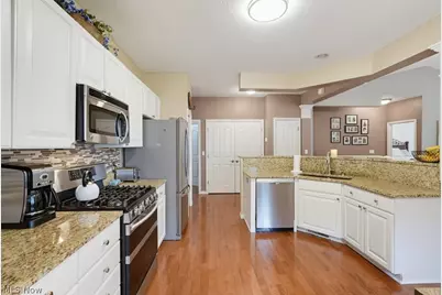 8578 Pine Creek Lane, Northfield, OH 44067 - Photo 6