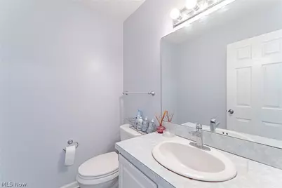 1347 Sharonbrook Drive, Twinsburg, OH 44087 - Photo 12
