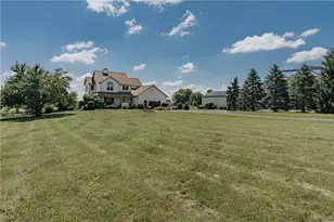 5174 Oakhill St, Louisville, OH 44641 - Photo 2