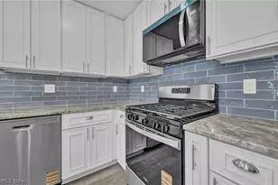 1398 Mussel Shoals Dr, Brunswick, OH 44212 - Photo 6