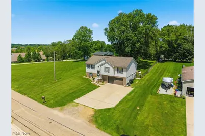 6055 Apple Street, Louisville, OH 44641 - Photo 6