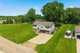 6055 Apple St, Louisville, OH 44641 - Photo 6