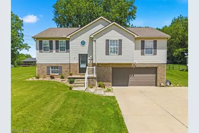 6055 Apple Street, Louisville, OH 44641 - Photo 1