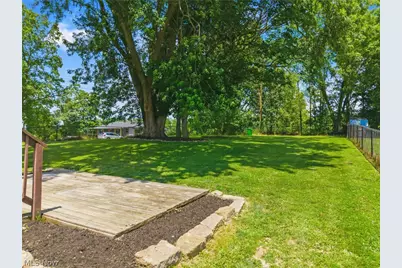 6055 Apple Street, Louisville, OH 44641 - Photo 36