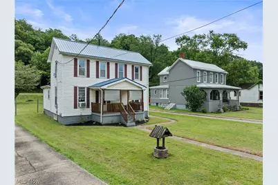 71571 Hall Street, St Clairsville, OH 43950 - Photo 2