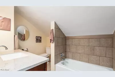 914 Taylor Avenue, Cambridge, OH 43725 - Photo 24