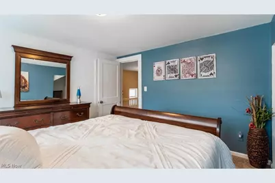 914 Taylor Avenue, Cambridge, OH 43725 - Photo 20
