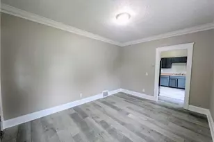 10302 Lamontier Ave, Loveland, OH 44104 - Photo 24