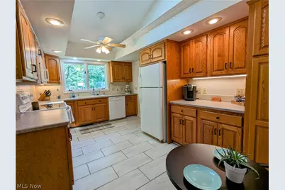 907 Circlewood Drive, Aurora, OH 44202 - Photo 12