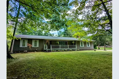 907 Circlewood Drive, Aurora, OH 44202 - Photo 2