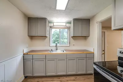 1064 Orchard Avenue, Aurora, OH 44202 - Photo 12