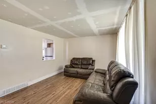 1064 Orchard Ave, Aurora, OH 44202 - Photo 8