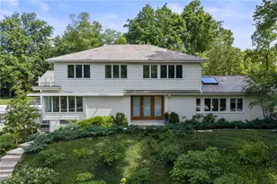 19103 N Park Blvd, Huber Heights, OH 44122 - Photo 2