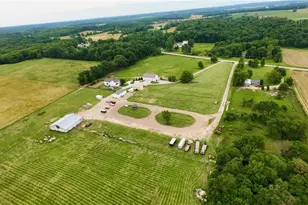 27261 Newcastle Rd, Gambier, OH 43022 - Photo 4