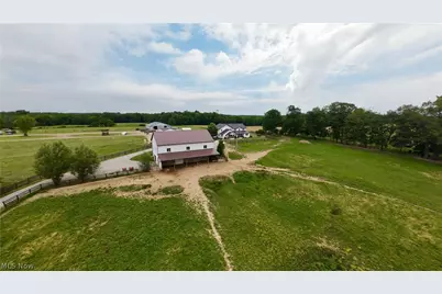 27261 Newcastle Road, Gambier, OH 43022 - Photo 8