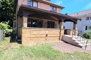 330 W 28th St, Lorain, OH 44055 - Photo 2