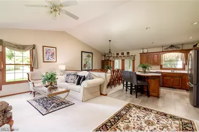 887 Manor Circle, Howard, OH 43028 - Photo 10