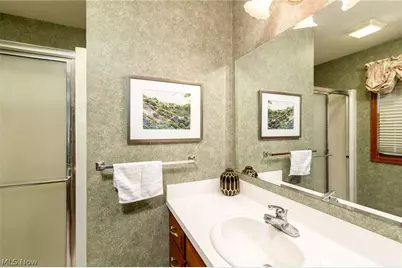 887 Manor Circle, Howard, OH 43028 - Photo 16