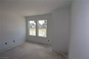 5095 Shepherds Gln, Willoughby, OH 44094 - Photo 6
