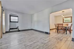 931 Dan St, Akron, OH 44310 - Photo 4
