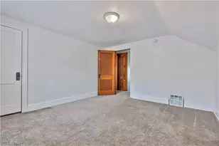 931 Dan St, Akron, OH 44310 - Photo 18